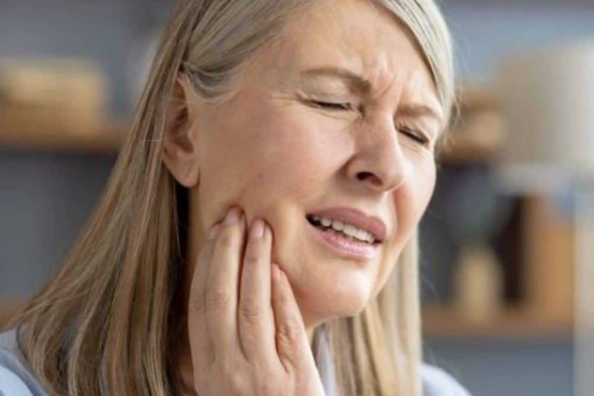 Featured image for “What Happens If You Ignore a Broken or Cracked Tooth?”